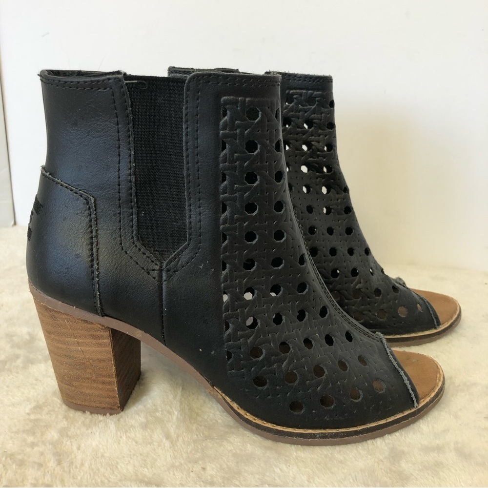 Toms Black Majorca Leather Perforated Peep Toe Zip Heeled Booties Size 6.5